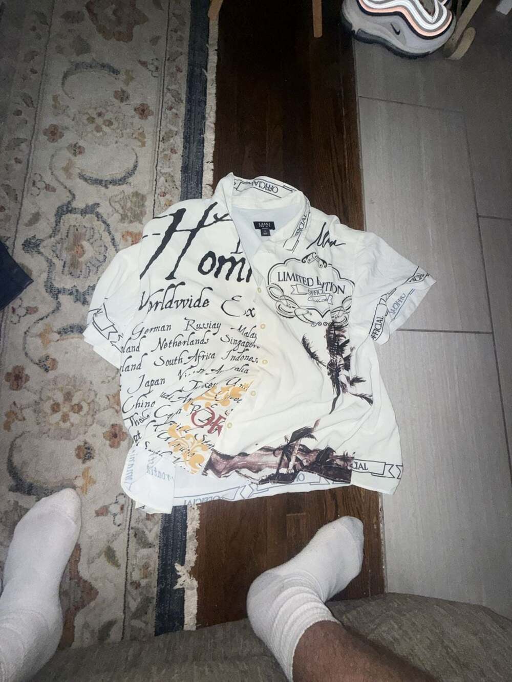 BoohooMAN Graphic Print Short Sleeve Button Up Shirt Size XL White